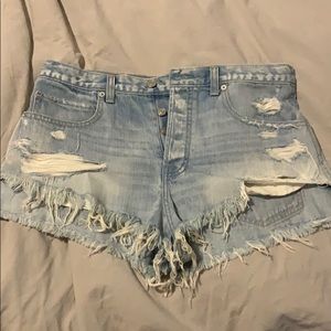 Festival Highwaisted Shorts